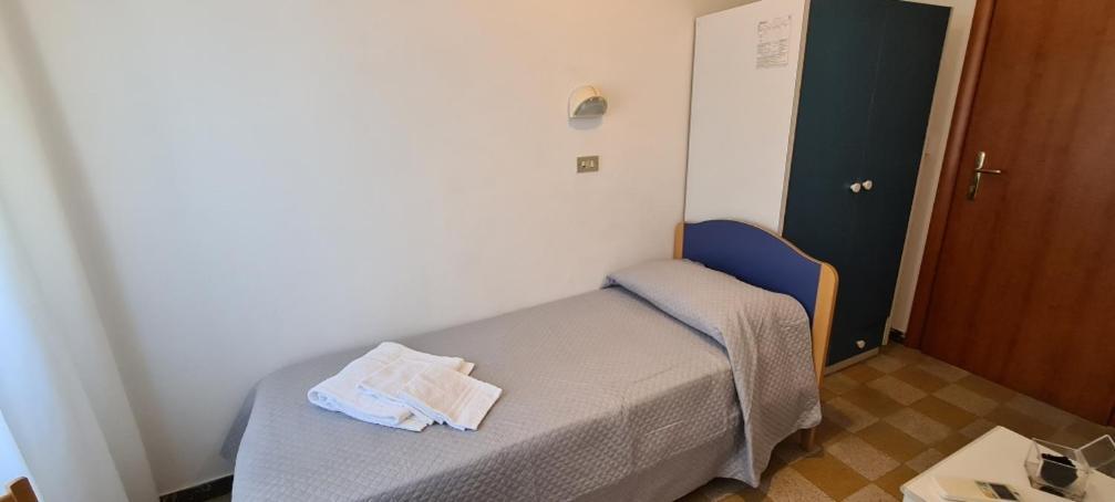 ריצ'יונה Hotel Astoria מראה חיצוני תמונה